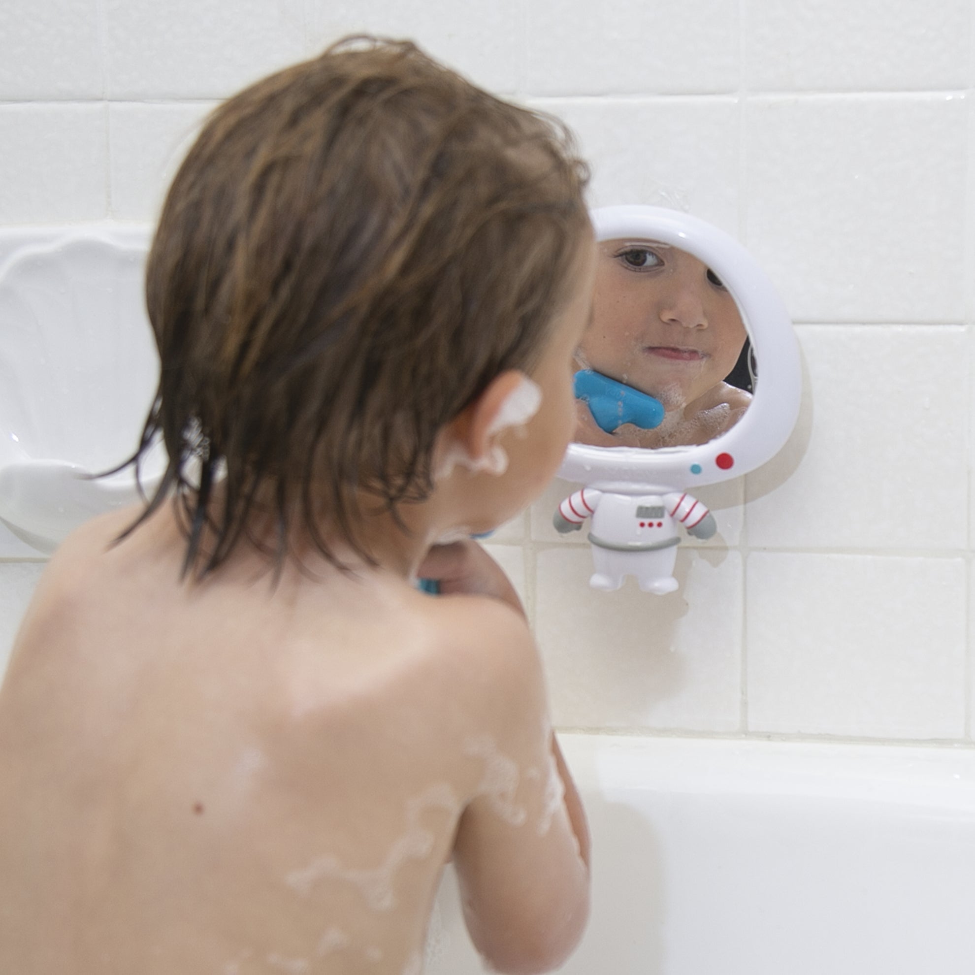 Awesome Astronaut Mirror Bath Set